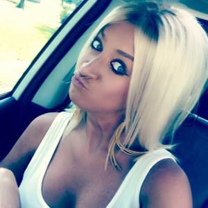 Meet your Posher, Celeste